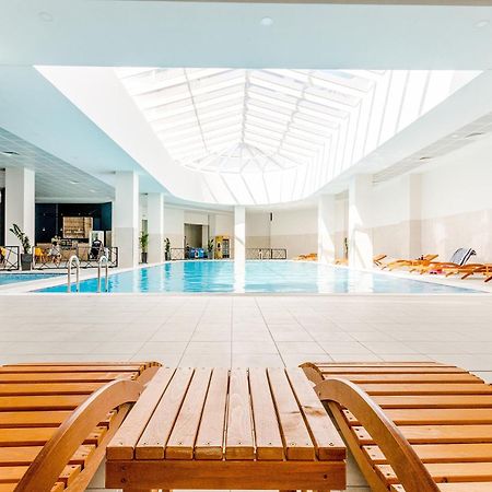 Luxury Condo On 18Th Floor With Pool, Fitness, Parking Included. Skopje Eksteriør bilde