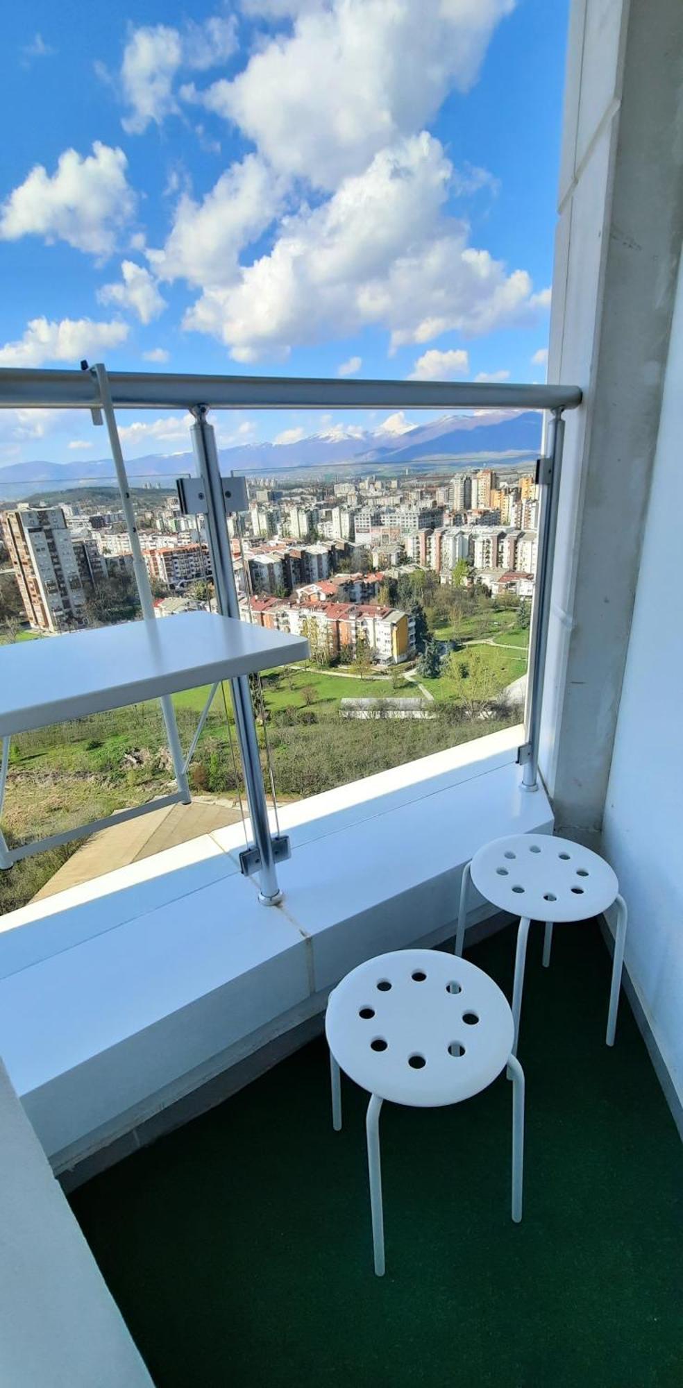 Luxury Condo On 18Th Floor With Pool, Fitness, Parking Included. Skopje Eksteriør bilde
