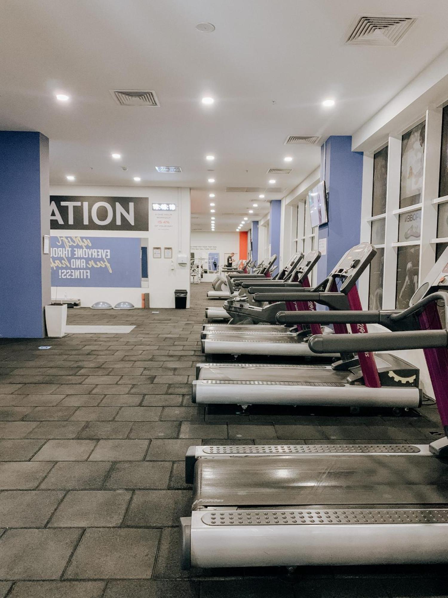 Luxury Condo On 18Th Floor With Pool, Fitness, Parking Included. Skopje Eksteriør bilde