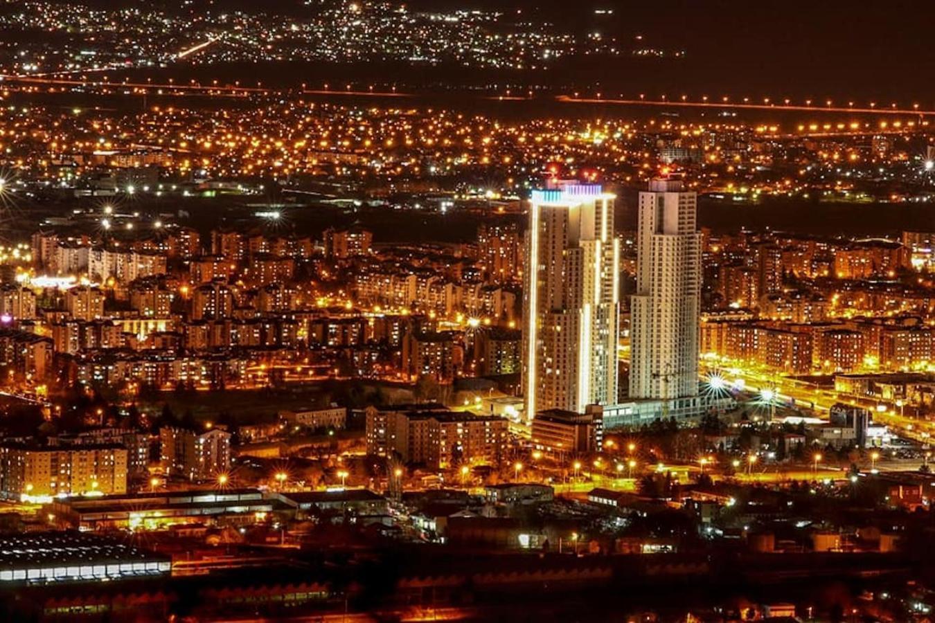 Luxury Condo On 18Th Floor With Pool, Fitness, Parking Included. Skopje Eksteriør bilde