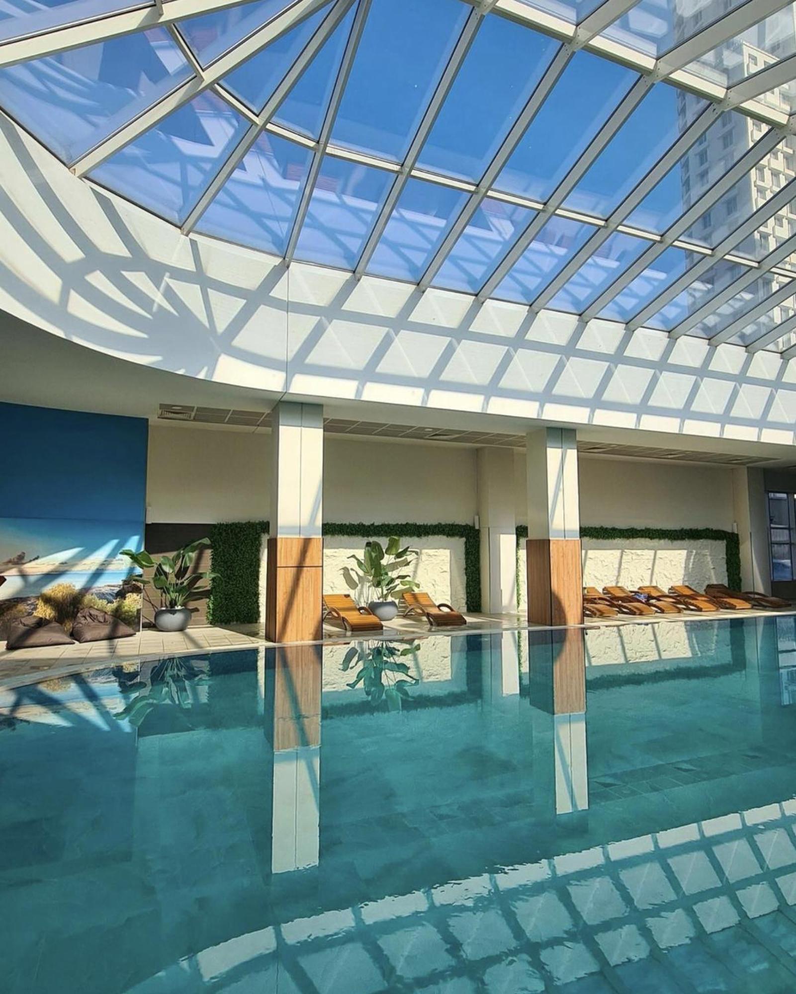 Luxury Condo On 18Th Floor With Pool, Fitness, Parking Included. Skopje Eksteriør bilde