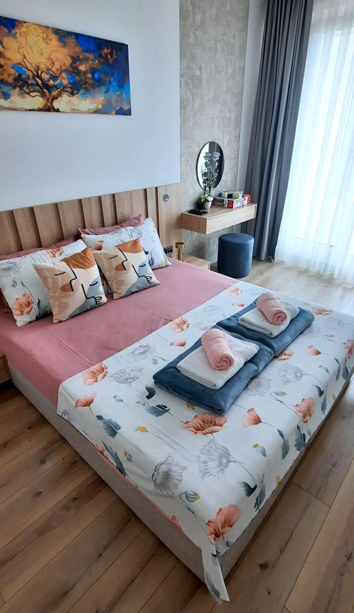 Luxury Condo On 18Th Floor With Pool, Fitness, Parking Included. Skopje Eksteriør bilde
